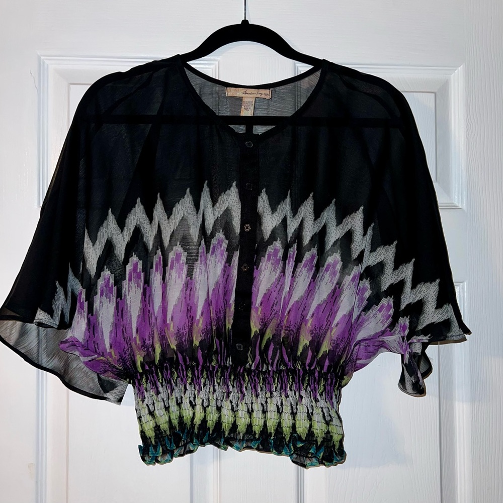 American Rag Black and Purple Graphic Crop Blouse